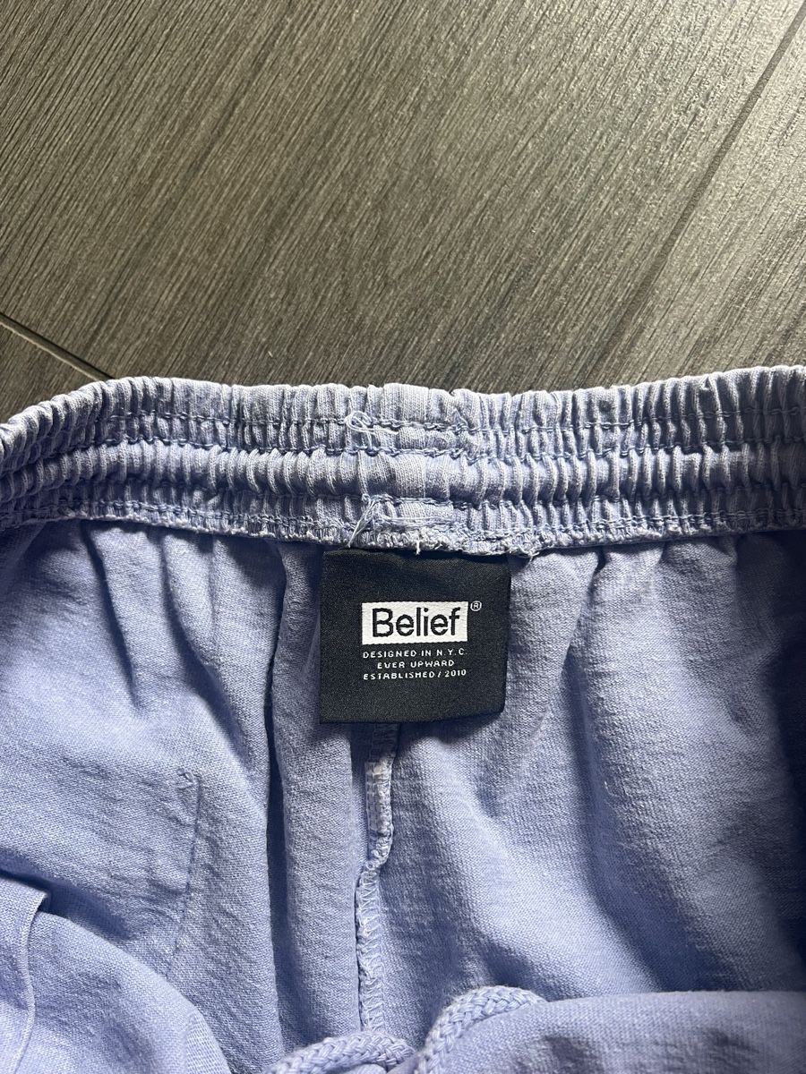 Pantaloni: Short mauve Belief – Nuovo (secondo la descrizione) da Villars-Ste-Croix venduto da Maaaat 2