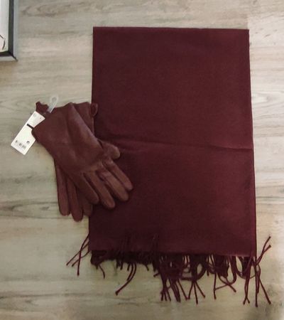 Grande écharpe et gants en cuir véritable neufs