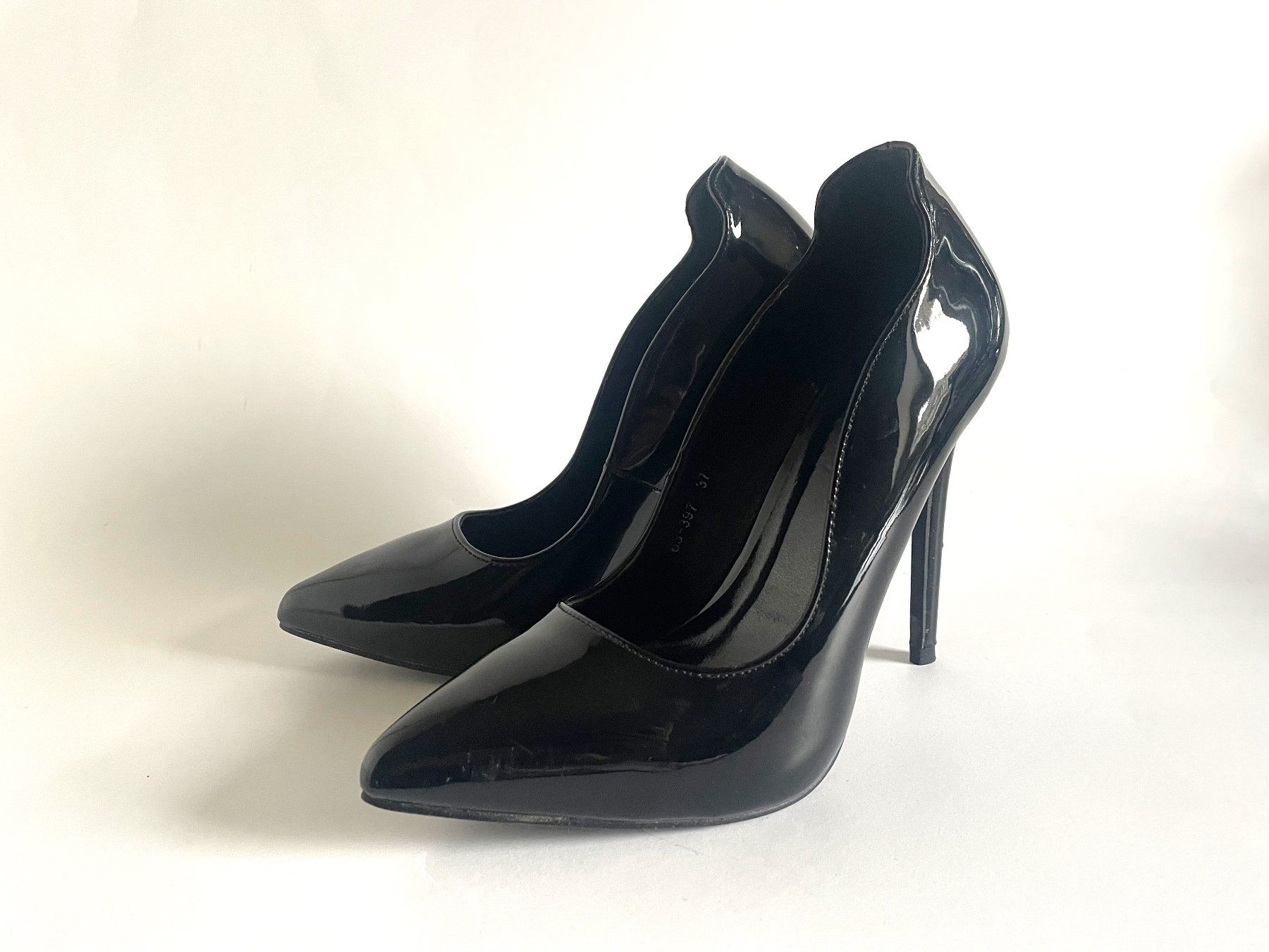 Scarpe da donna: Lack High Heels, Via Giulia, Gr.37 – Usato da Zürich venduto da Caro55 2