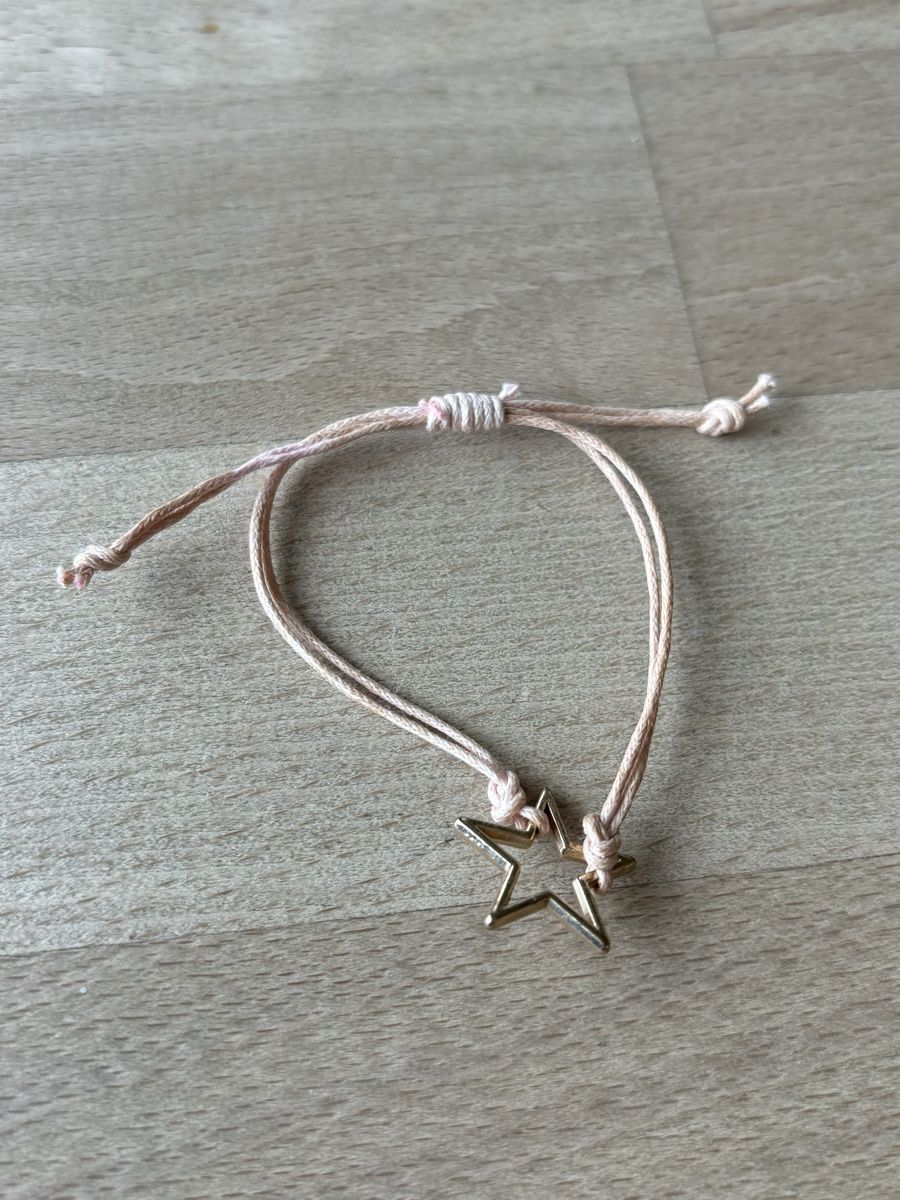 Bracciali & Braccialetti: Armband lachs mit goldenem Stern – Usato da Nürensdorf venduto da ali_qyh6