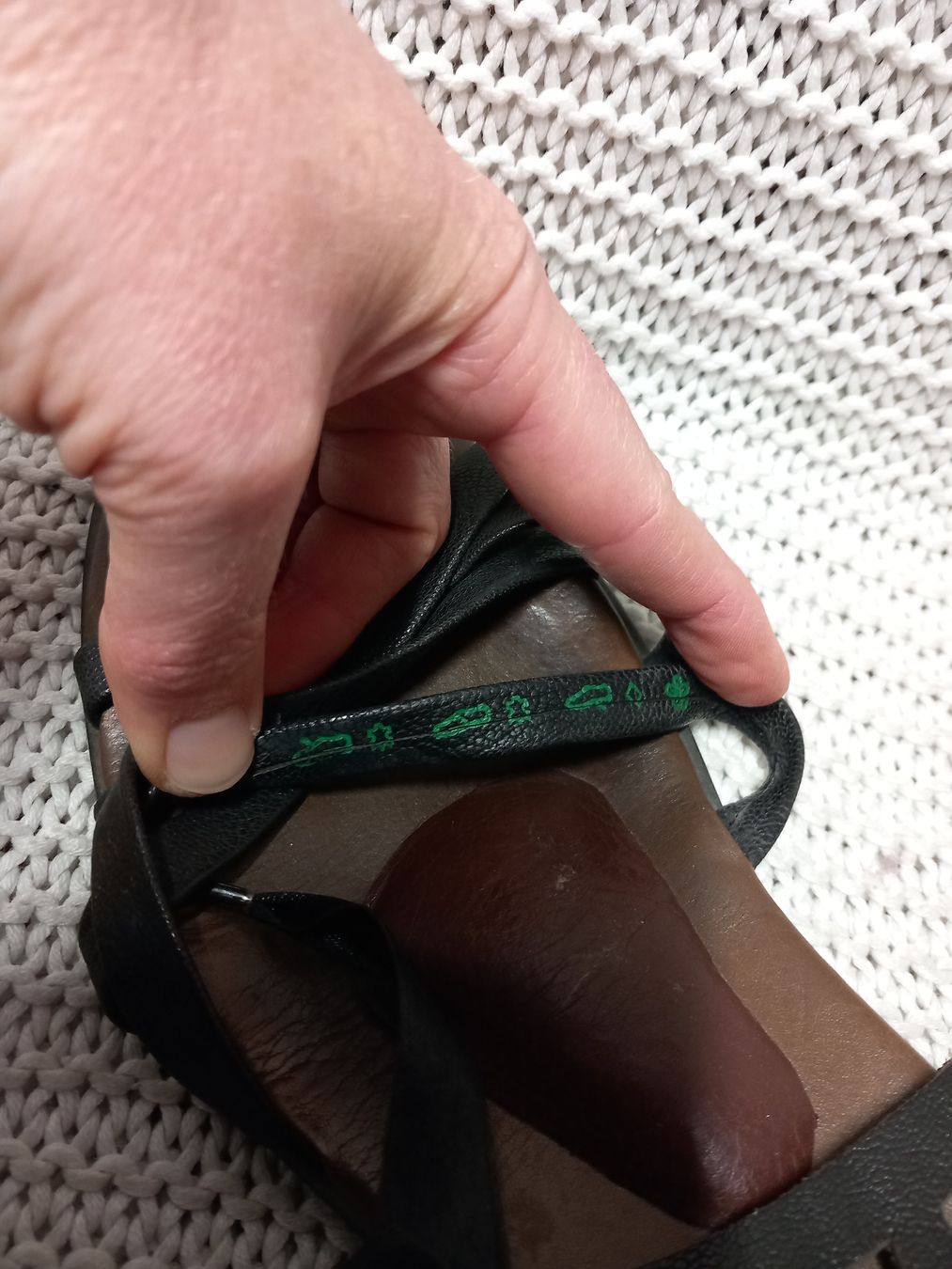 Think Damenschuhe: Think! Leder Sandalen Gr.39, schwarz – Gebraucht aus Gwatt (Thun) von umwelt-brocki 6