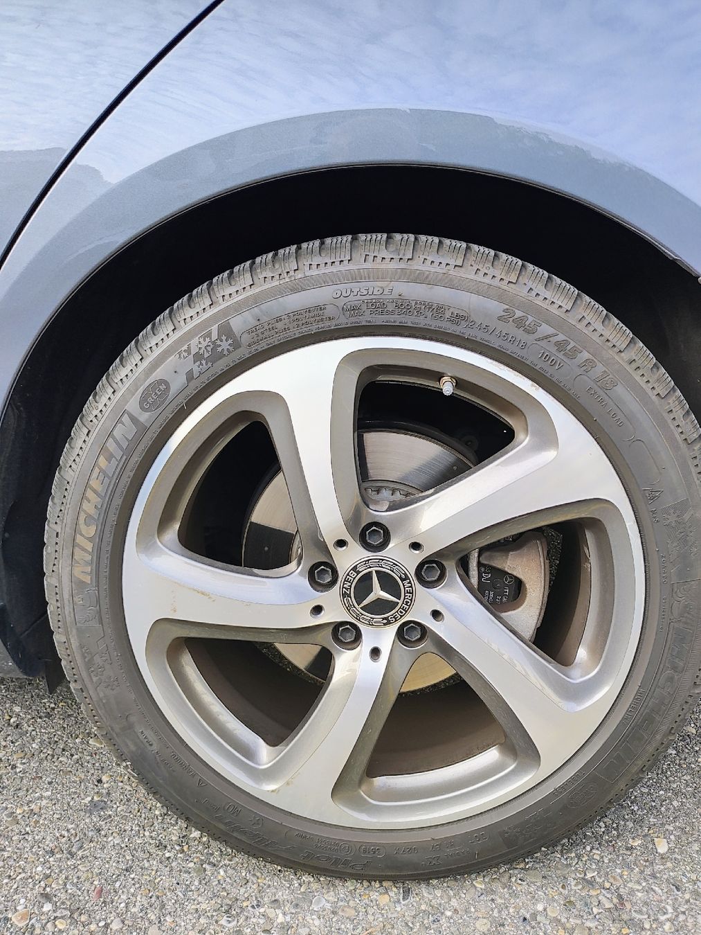 Mercedes-Benz Pneus & Roues: 4 Komplett Räder Winter  – D'occasion à Zürich par bahrain2 1