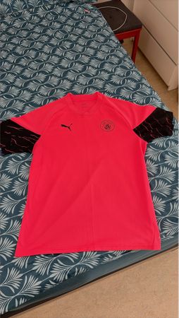 Puma Manchester City T-Shirt pink schwarz neuwertig