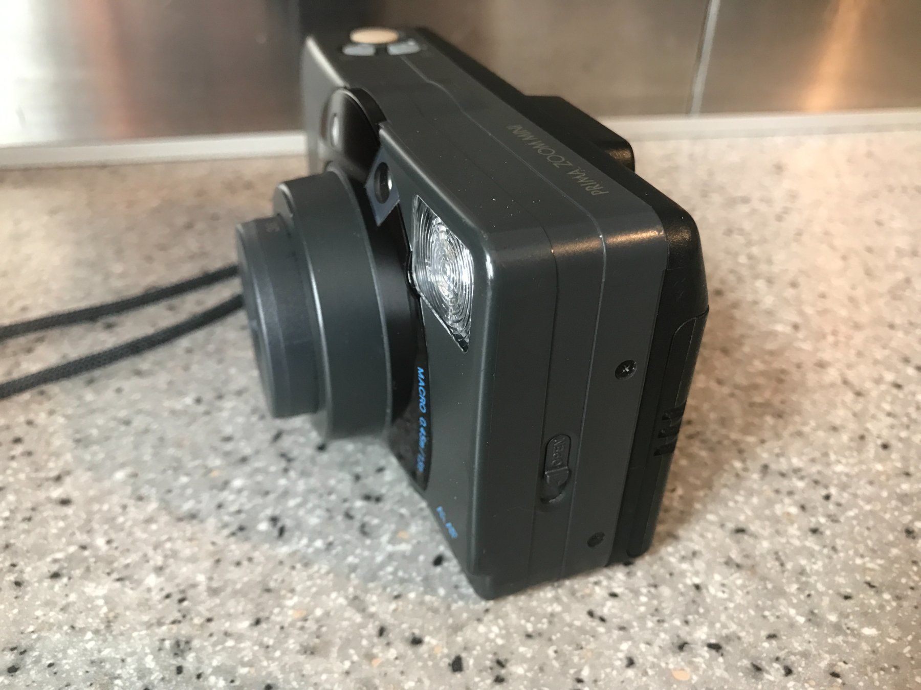 Canon Fotocamera: Canon Prima Zoom Mini – Difettoso da Petit Lancy venduto da gil_hr6v 2