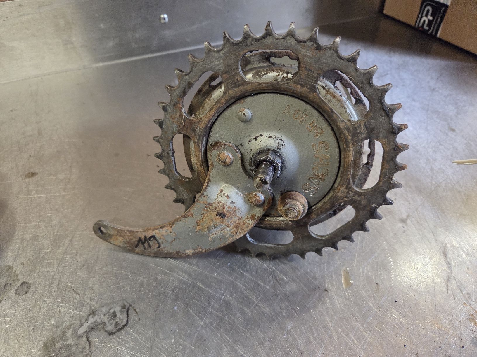 Sachs Parti ricambio per ciclomotori: Puch Sachs Rücktritt Radnabe – Usato da Eichberg venduto da Schmid-Motos