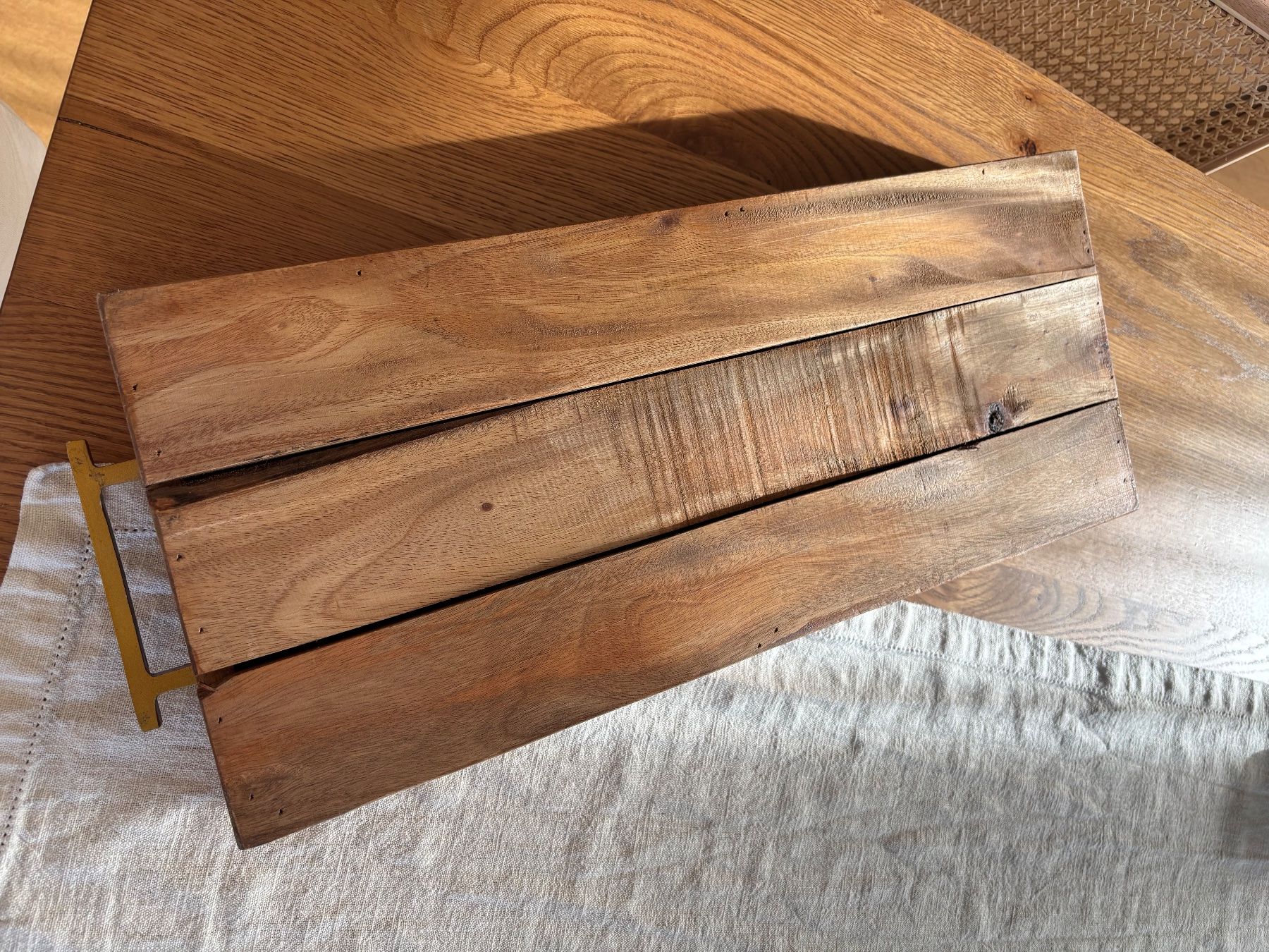 Holzartikel: Holztablar – Gebraucht aus Zizers von L.Berther 2
