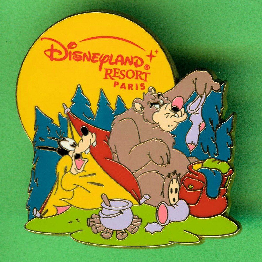 Disney Placchette & Badge: Disney   GOOFY  im Wald – Usato da Winterthur venduto da Sammleroase