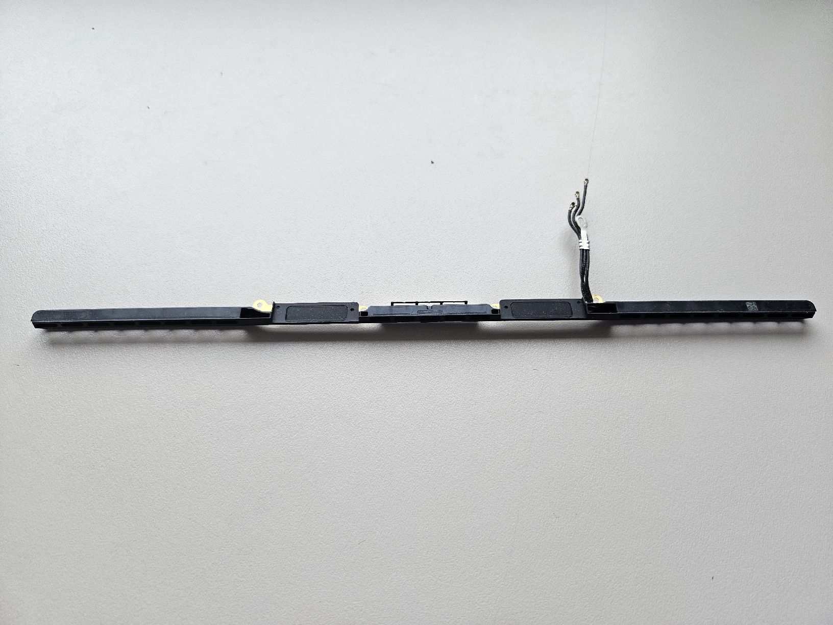 WiFi: Wlan antenne von Apple MacBook 16 zoll 2019 – Usato da Biberist venduto da Volo28 2