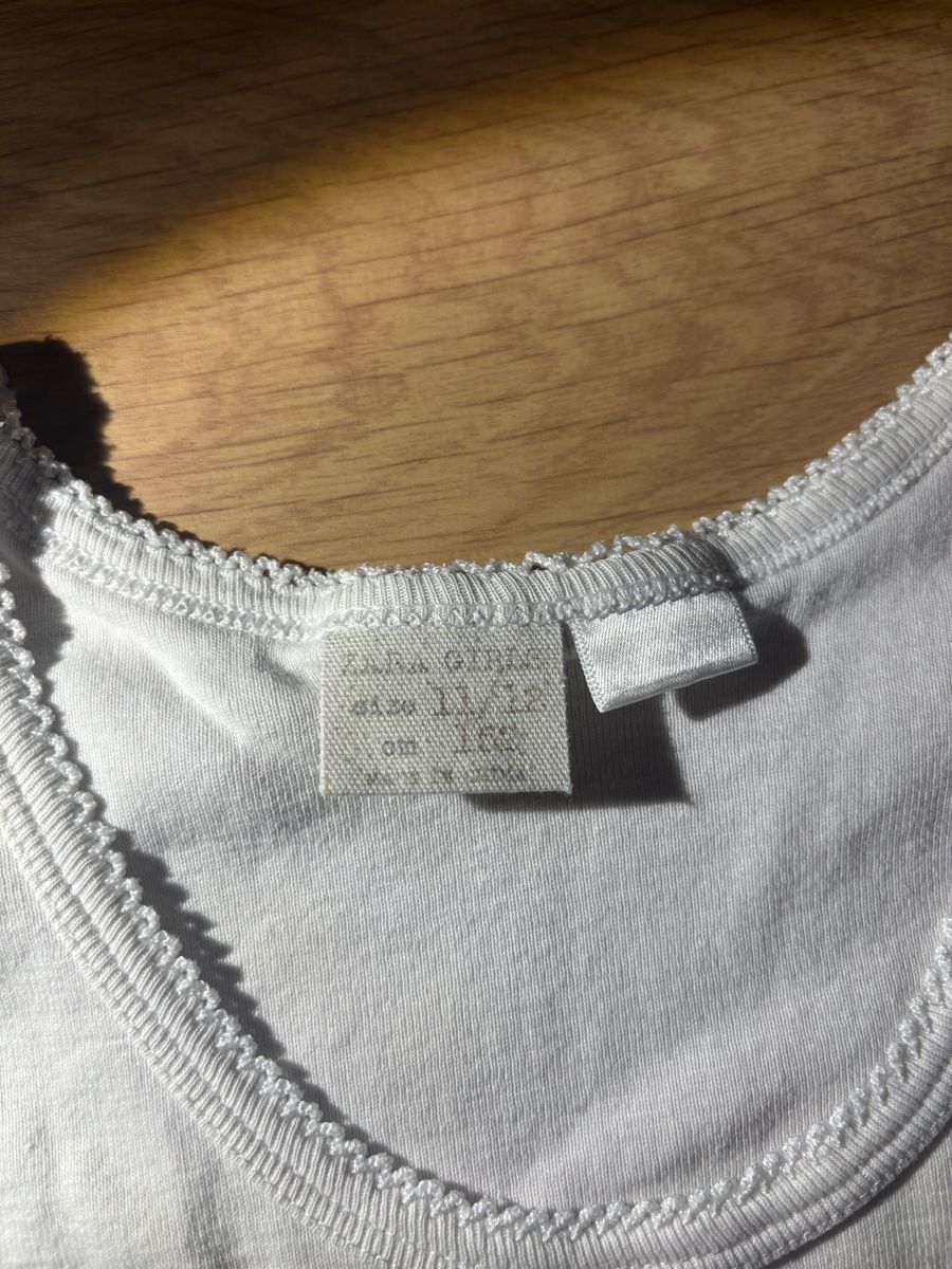 Zara T-shirt: ZARA White tank top – Nuovo (secondo la descrizione) da Lavigny venduto da bea_26wd 2