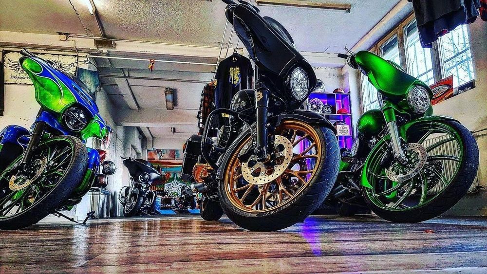 Harley-Davidson Touring: Harley Davidson Street Glide Special ABS Performance Bagger – Usato da Anglikon venduto da an-dee 9