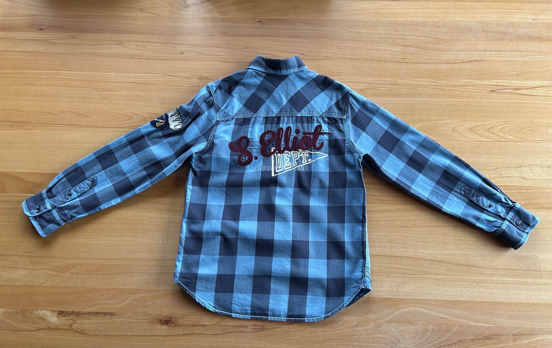Hemden, T-Shirts & Polos: Kinderhemd – Gebraucht aus Grosswangen von che_gr 1