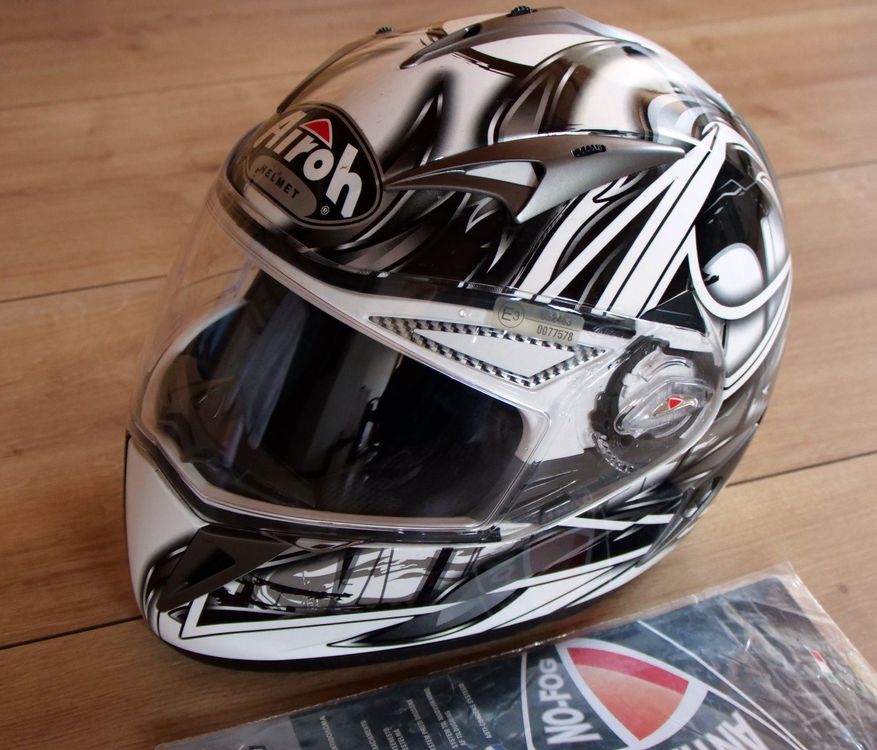 Airoh bargy hot sale design helmet