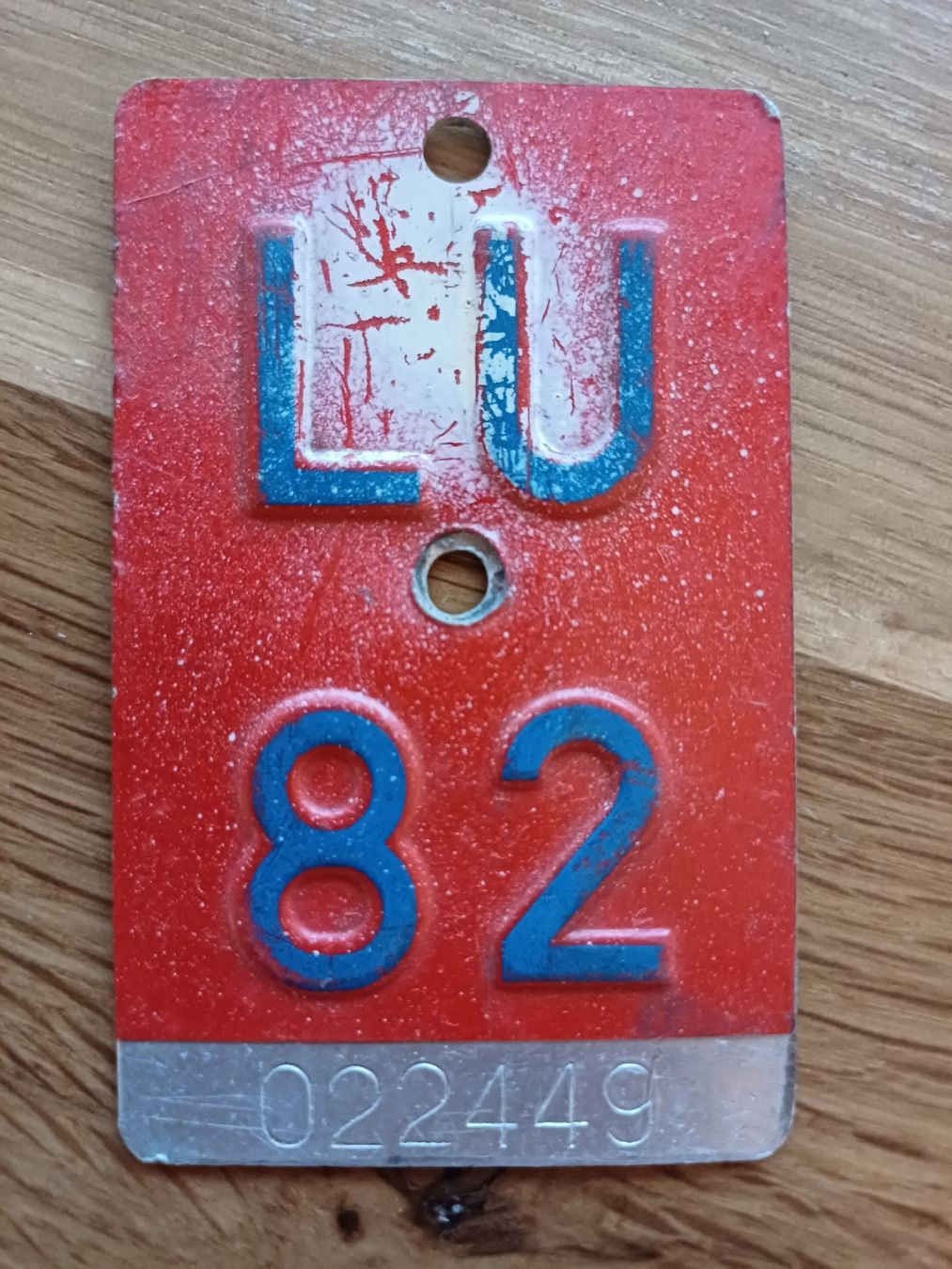 Insegne: Alte Velo Nummer LU 82 – Usato da Luzern venduto da Melha82