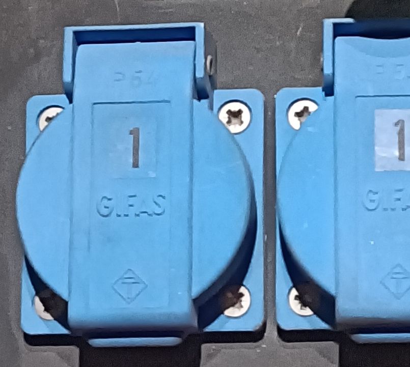 GIFAS Elektrotechnik: Stromverteiler Gifas Typ 7300 gebraucht – Gebraucht aus Eschlikon TG von nun_hnb7 7