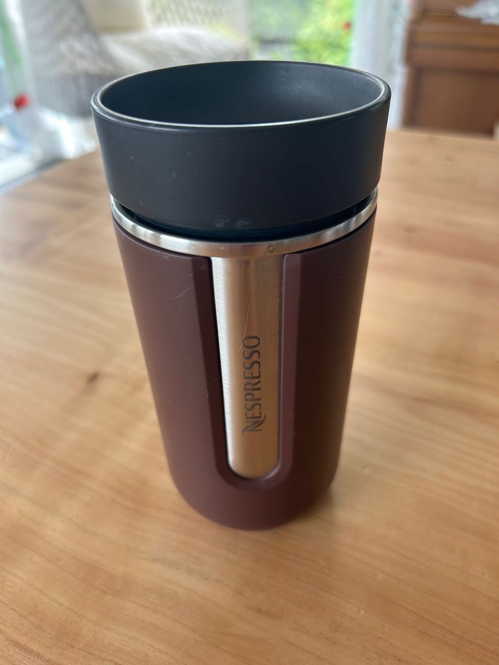 Tazze: Nespresso Thermobecher braun/ Bordeaux 4dl – Usato da Kaltbrunn venduto da lagone1