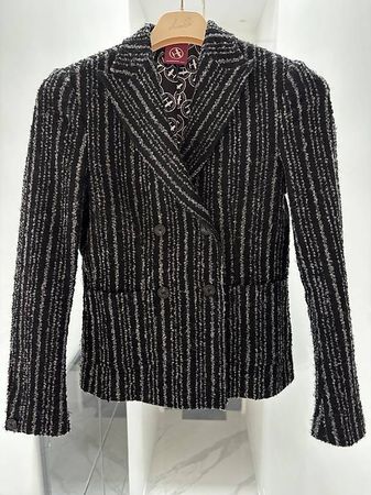 Elegante giacca corta