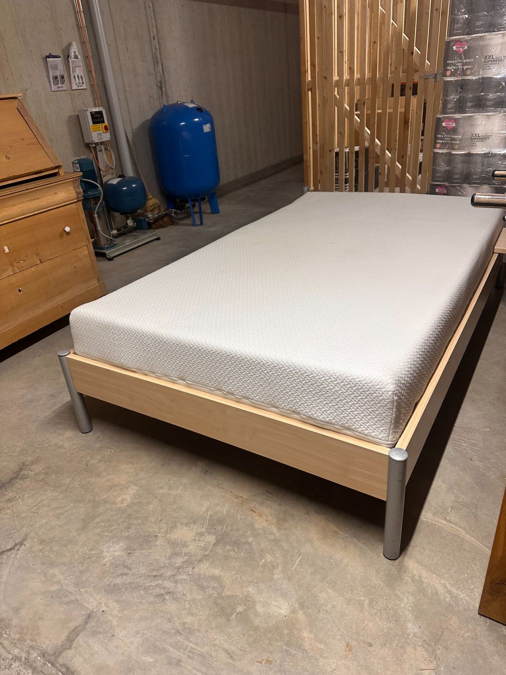 Lits: Bett – D'occasion à Meierskappel par larissa6