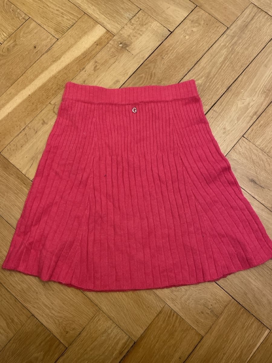 Guess Gonne: Guess Strickrock – Usato da Bern venduto da gin_jl75