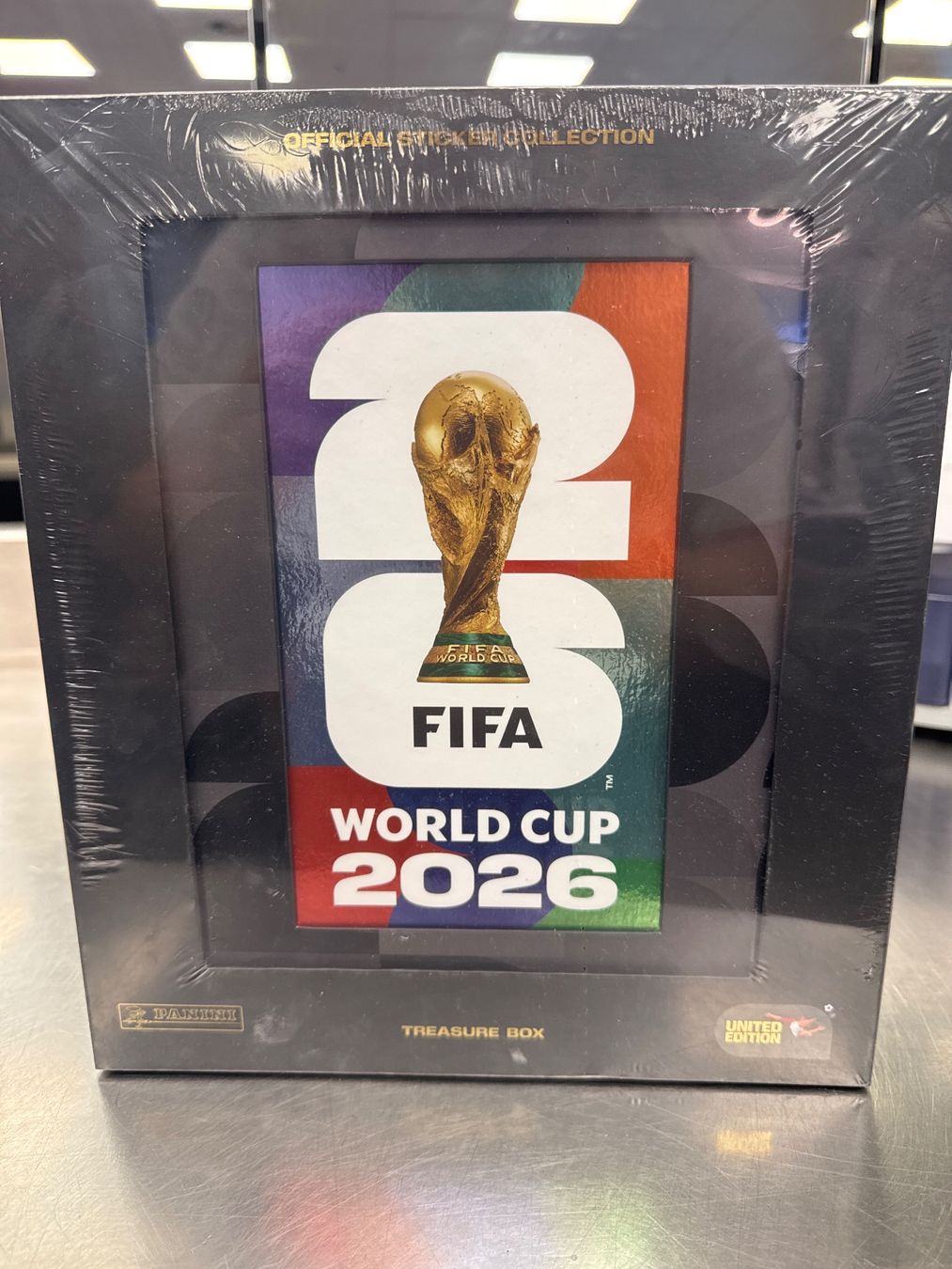 Panini Alben: Fifa Treasure Box Panini WM 2026 – Neu und originalverpackt aus Herzogenbuchsee von maz_95zb 2