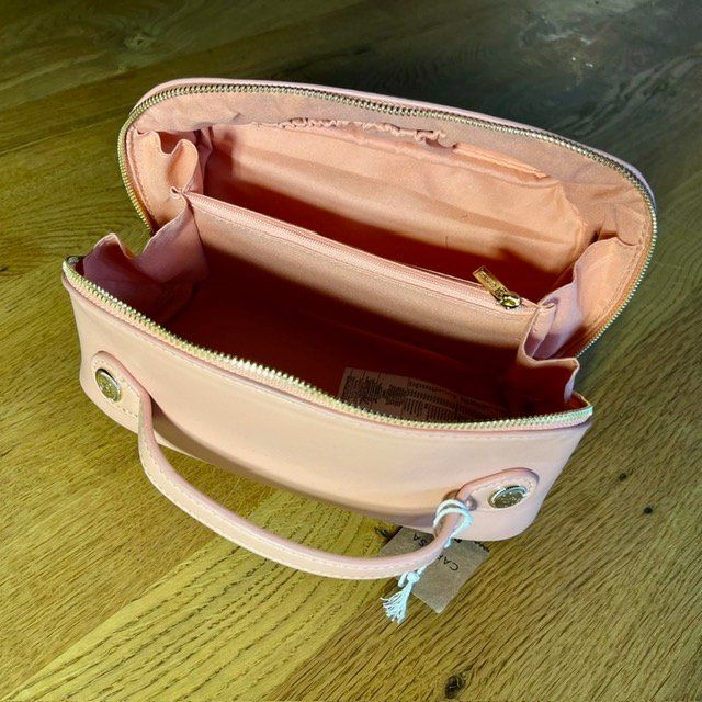 Kosmetikkoffer: Kleines Necessaire Farbe apricot – Neu und originalverpackt aus Ottikon von lo99 3