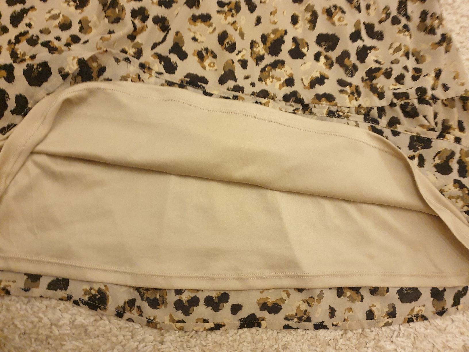 Vestiti: Robe légère, M, .Object léopard, polyester, excellent état – Usato da Neuchâtel venduto da Verenas12 3