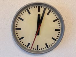 Industrie- / Bahnhofsuhr | Moser Baer | 32cm Durchmesser