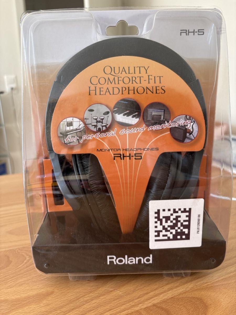 Roland Cuffie: Roland Headphones - originalverpackt – Nuovo e nell'imballaggio originale da Zürich venduto da hen_lvw6