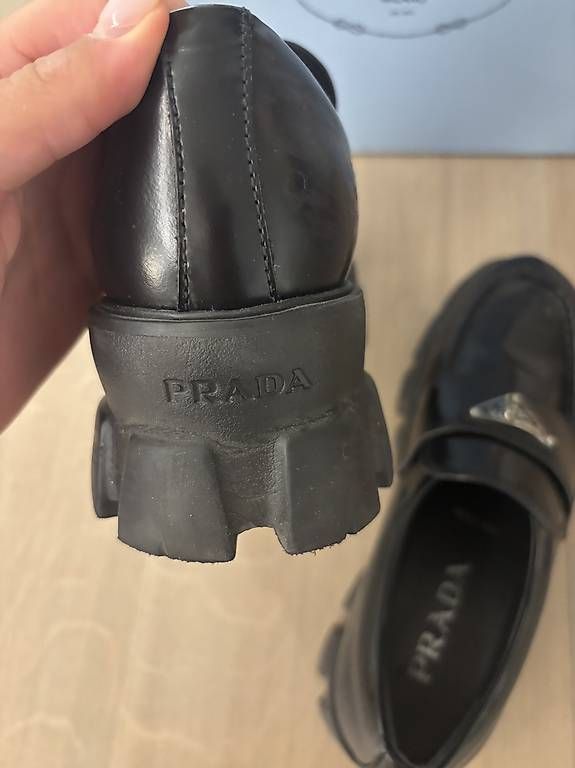 Scarpe da donna: Prada Woman Shoe – Usato da Winterthur venduto da rom_n2yz 2