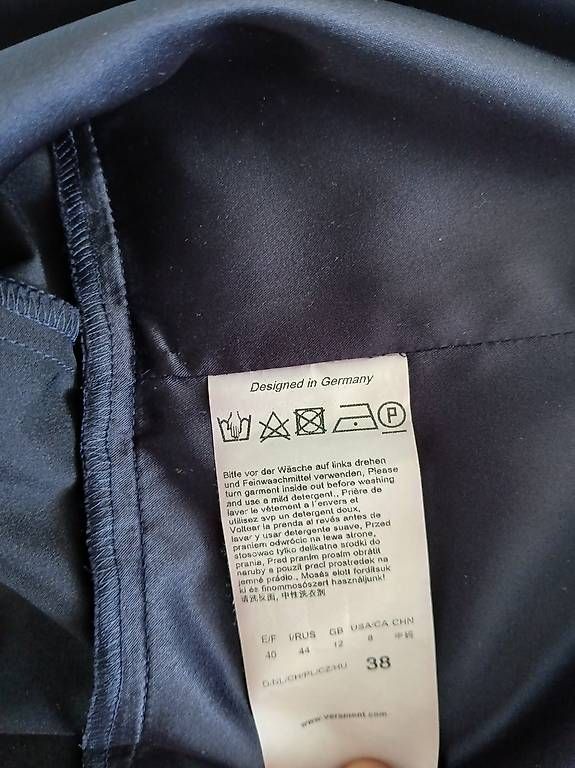 Robes: Dunkelblaues Abendkleid – D'occasion à Zollikofen par car_c2g8 4