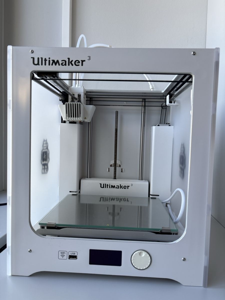 Ultimaker Stampanti 3D: Ultimaker 3 3D Drucker mit Filament und Zubehör – Usato da St. Gallen venduto da chrismotov 1