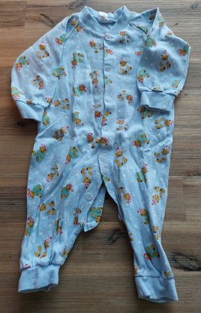 Baby Strampler Gr 62 Bärenmuster Hellblau