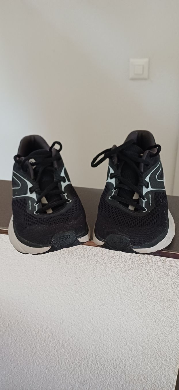 Scarpe da uomo: Kalenji Laufschuhe, Grösse 39 – Usato da Tennwil venduto da juupydu 5