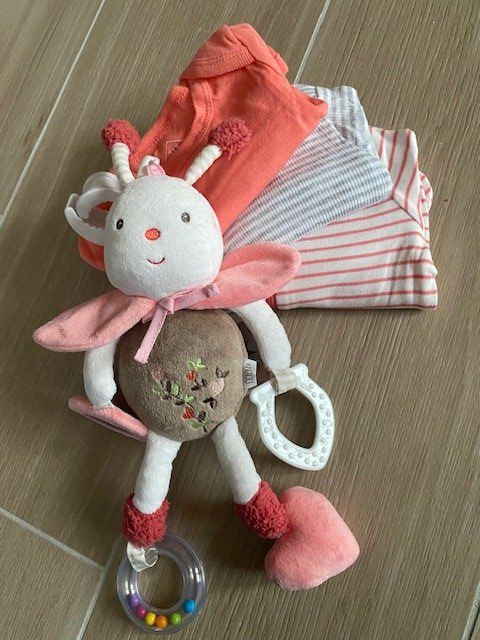 Lotti & Set di vestiti: neues Baby Geschenk-Set Gr. 56 – Nuovo (secondo la descrizione) da Staufen venduto da Nasli 2