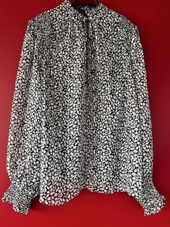 Blouse Mango noire et blanche taille M