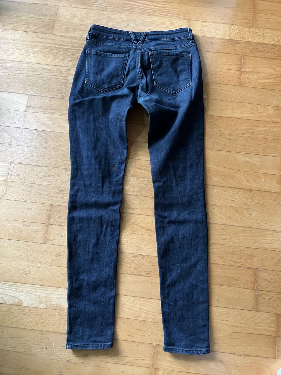 Jeans: Dunkelblaue Volcom-Jeans Gr. 36/S, super Zustand – Gebraucht aus Wohlenschwil von SmokyAnnie 3