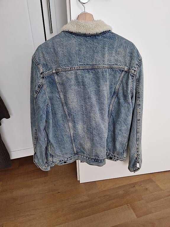 Giacche: Levis Sherpa Trucker Jacke – Usato da Rheineck venduto da fel_g6rj
