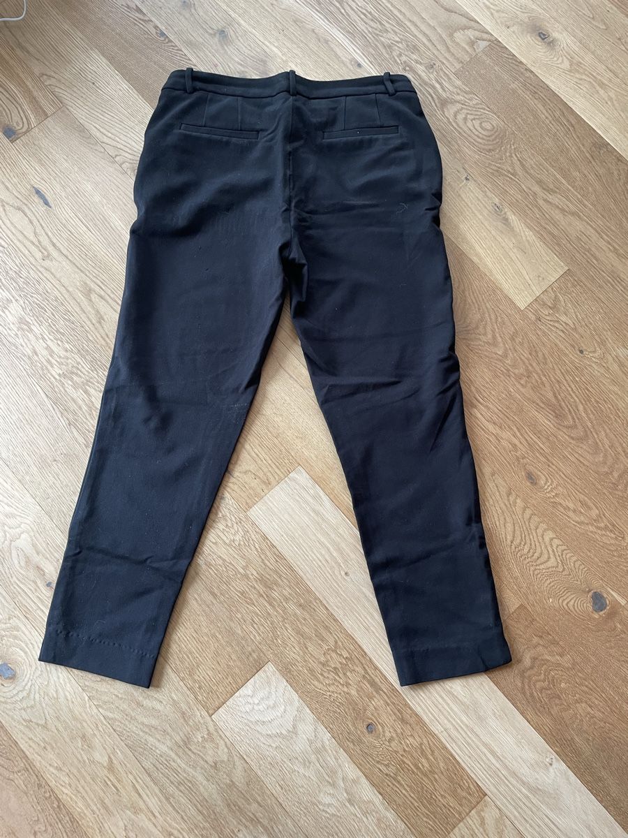 Esprit Pantaloni: Schicke Esprit Hose, Gr. 38, schwarz – Usato da Oberwil BL venduto da another-day-of-sun 3