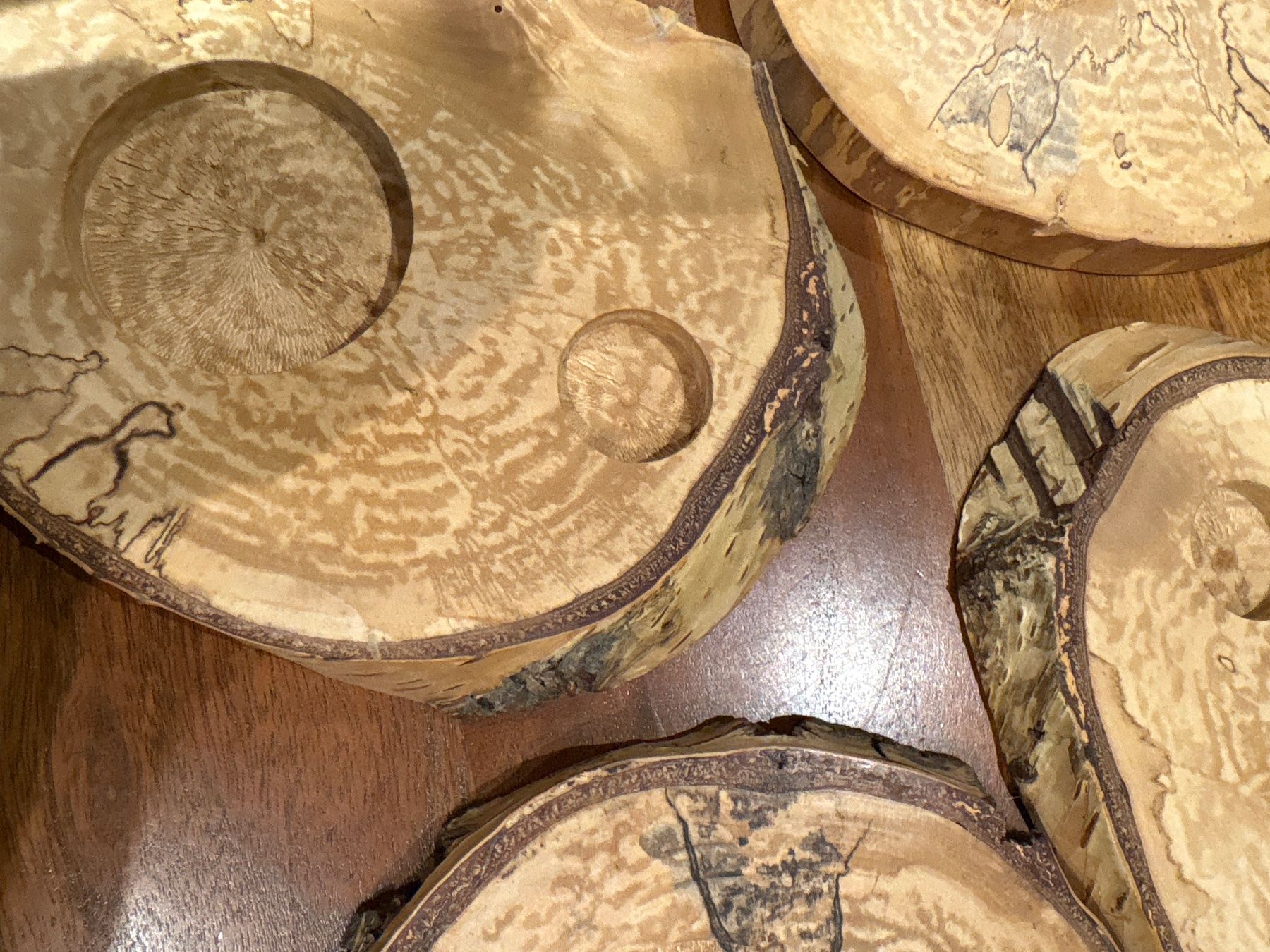 Articoli in legno: HOLZBRETTLI FÜR KAFI MIT SCHNAPS – Usato da Andwil SG venduto da schmei 3