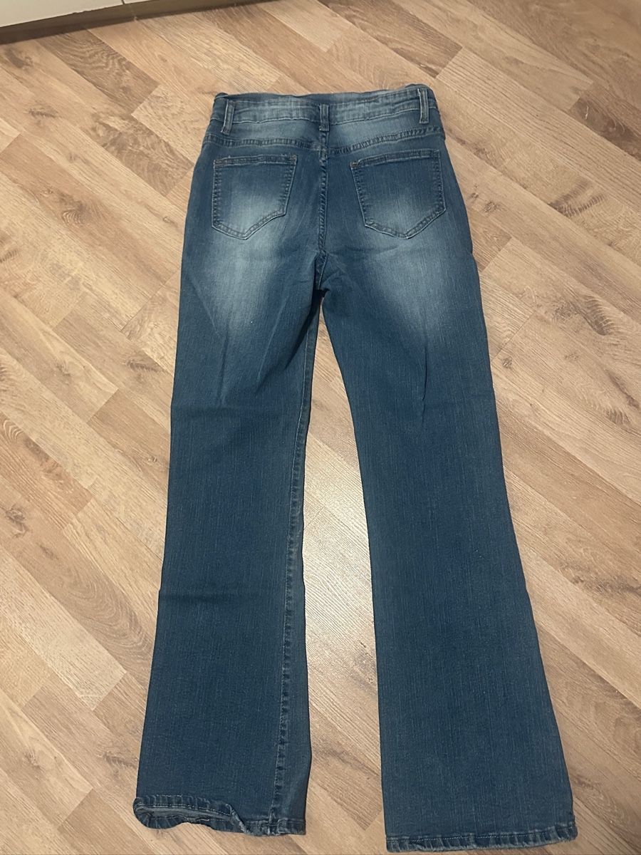 Jeans: Jeans neufs bleus bas évasés 36 – Nuovo e nell'imballaggio originale da Boussens venduto da sko_9w6t 1