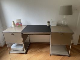 USM Haller Schreibtisch | Beige | mit Lederauflage