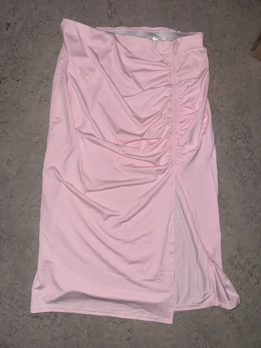 H&M Röcke: Sommer Rock von H&M, Grösse M, Rosa – Neu (gemäss Beschreibung) aus Pfäffikon ZH von Tetu.33