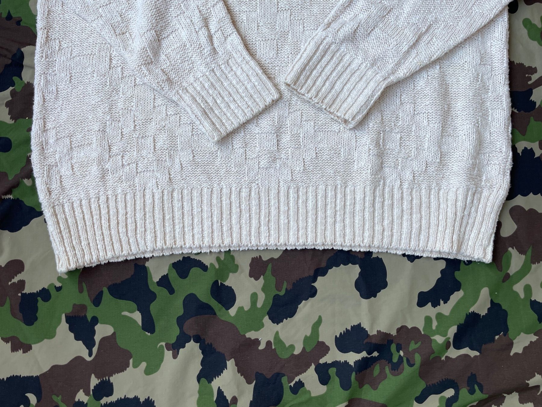 Lacoste Maglioni & Felpe: Vintage 80s Lacoste Pullover Sz L – Usato da Zürich venduto da le_souk 2