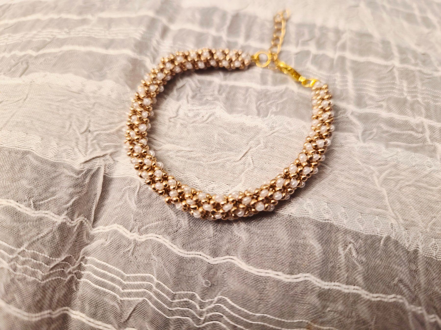 Bracciali & Braccialetti: Handgemachte Armkette aus Rocailles Perlen – Nuovo (secondo la descrizione) da Dietikon venduto da Eleda 1