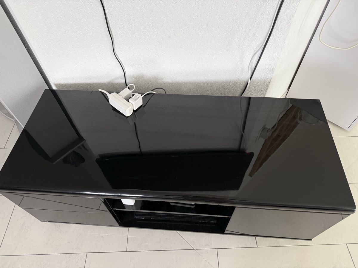TV Möbel: Schwarzes Lowboard mit Rollen guter Zustand – Gebraucht aus Münsingen von energystar15 1
