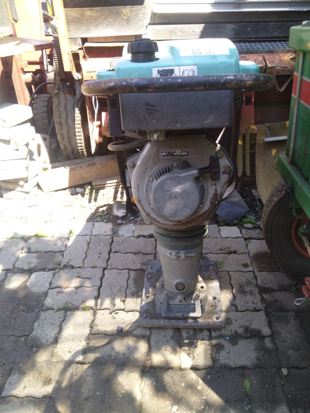 Wacker Neuson Tutte le macchine: Wacker Grabenstamper Diesel – Usato da Lauterbrunnen venduto da stasim95