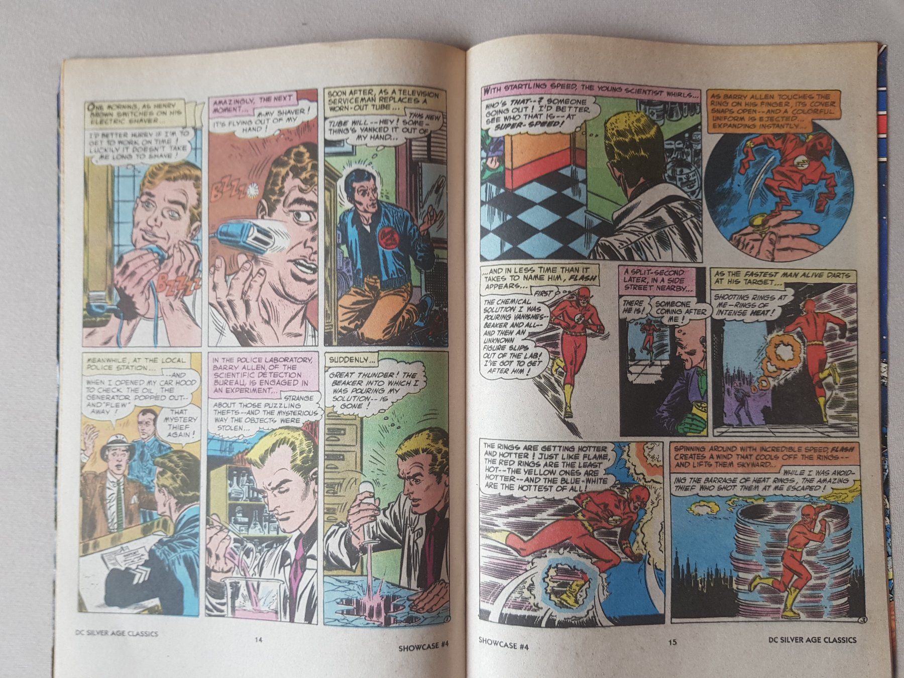Comics: Silver Age Edition: Showcase #04 - The Flash - DC ENGL. – Gebraucht aus thun von lucky_manxy 2