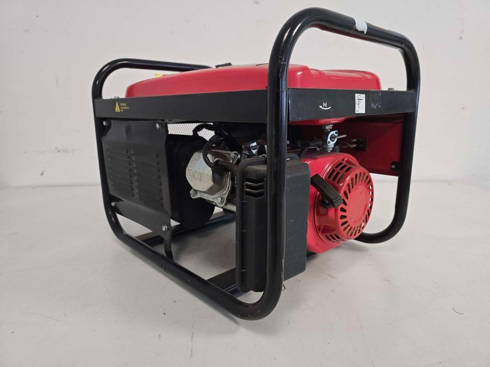 Stromgeneratoren: 2800 W Stromerzeuger Generator Notstromaggregat – Defekt aus Binningen von vit_pqg9 2