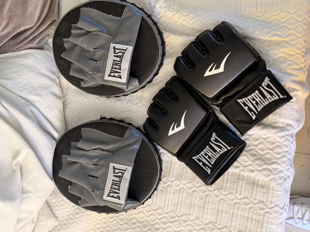 Guanti & manicotti: Everlast MMA Handschuhe & Pratzen Set – Nuovo (secondo la descrizione) da Gockhausen venduto da max_t9mh 1