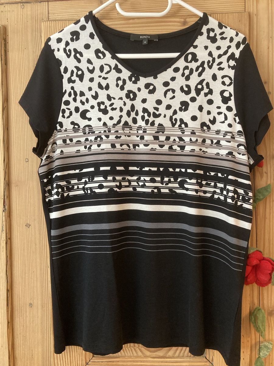 Bonita T-shirt: Shirt von Bonita M – Usato da Schaffhausen venduto da christamawe