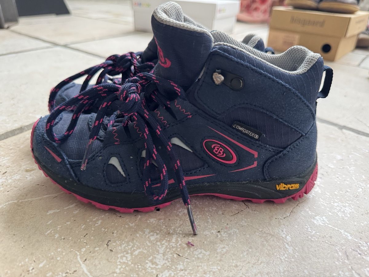 Scarpe da uomo: Brütting Wanderschuhe, Gr. 32, guter Zustand – Usato da Allschwil venduto da cconnie 2
